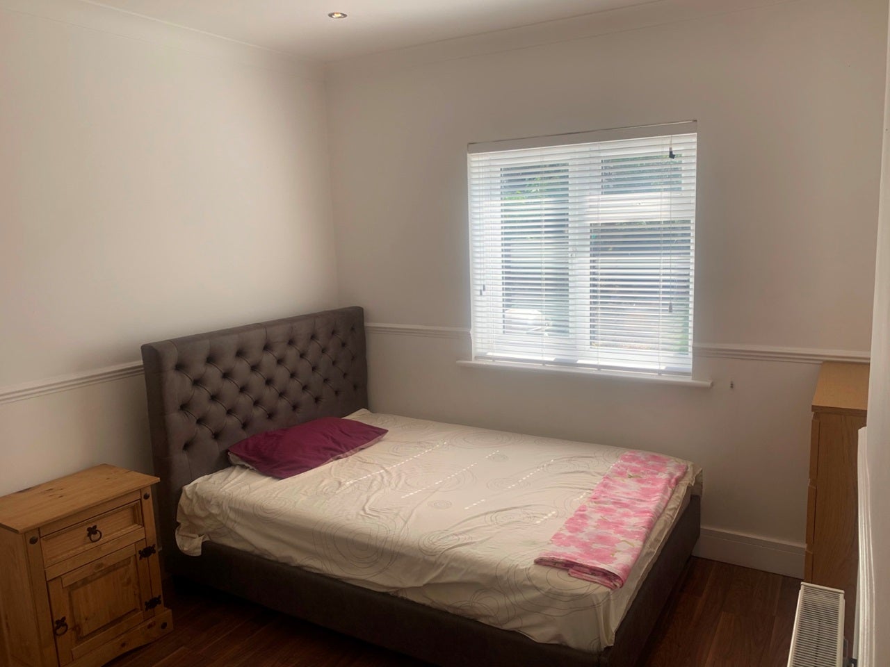 Room Greenbank Avenue in Greater London