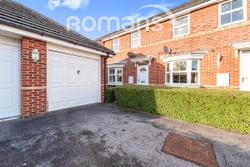 House Deardon Way in Shinfield