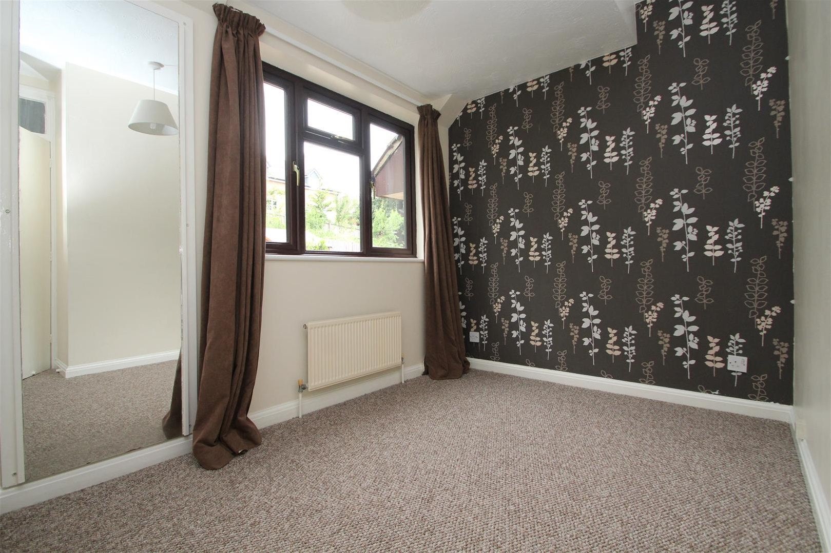 House Mylne Close in High Wycombe