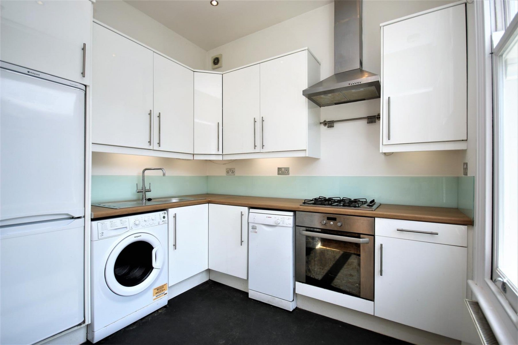 Flat Wilberforce Road in Greater London