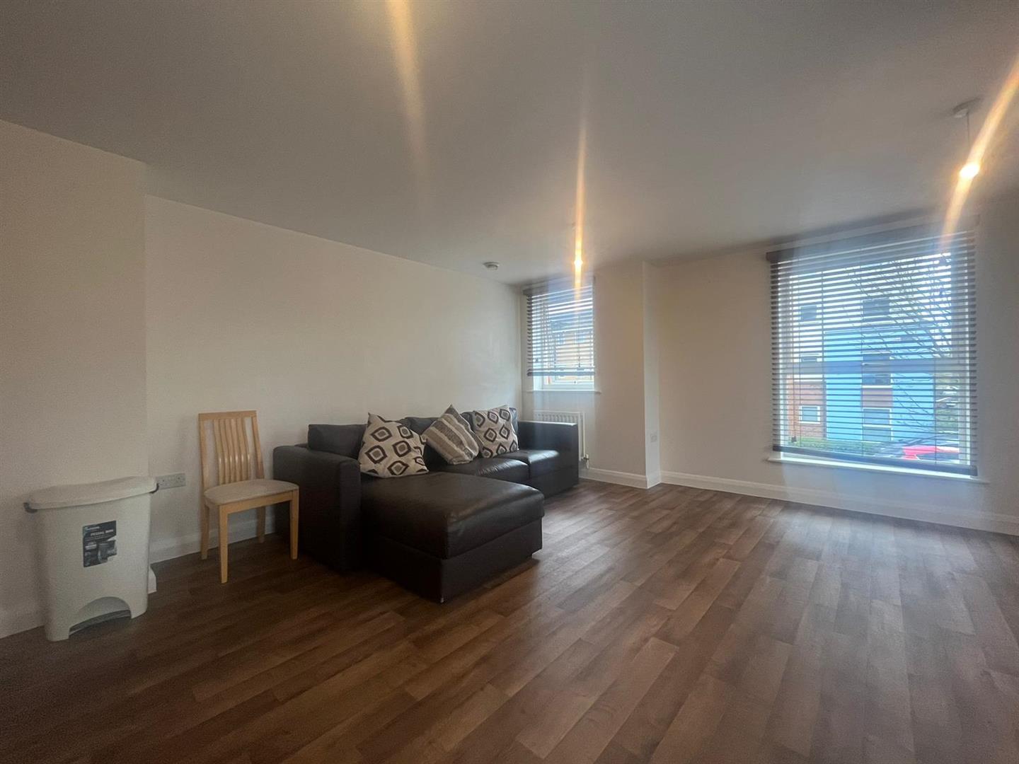Flat Admiralty Close in Greater London