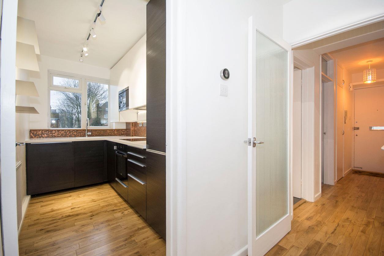 Flat Cranmer Road in Greater London