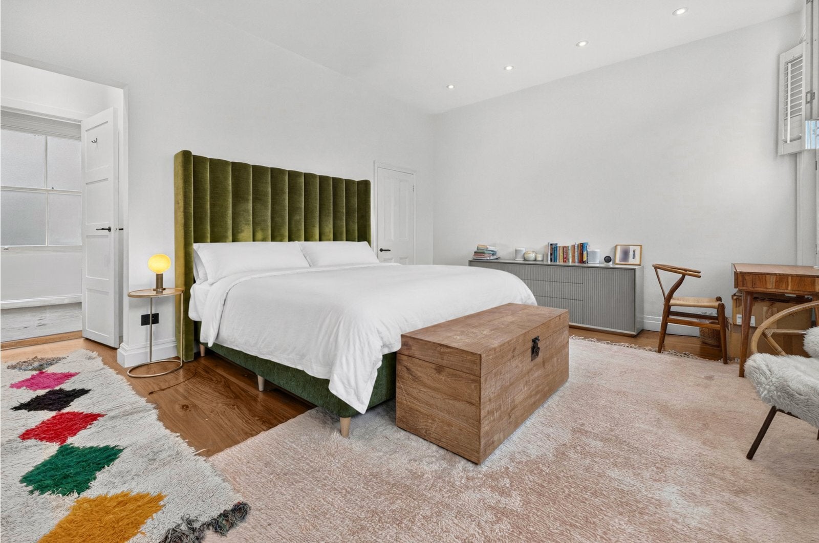 House Frithville Gardens in Greater London