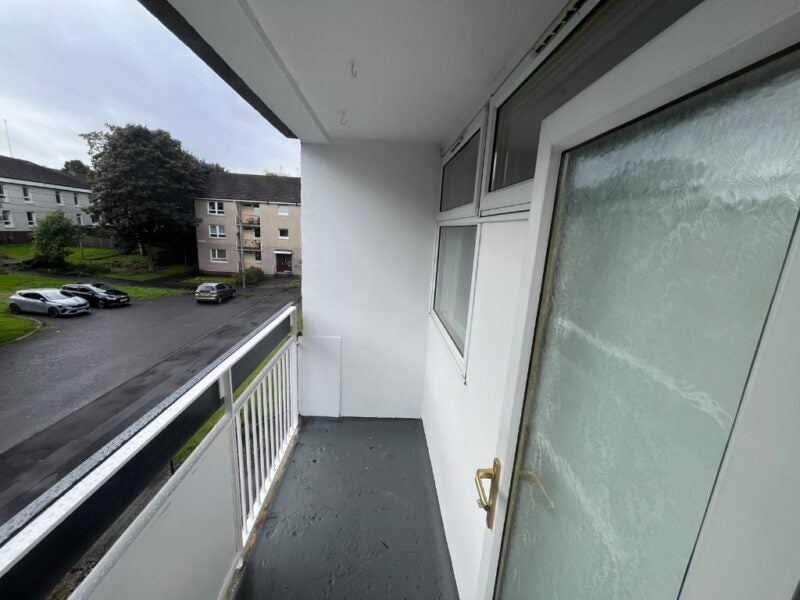 Flat Gogar Place in Glasgow