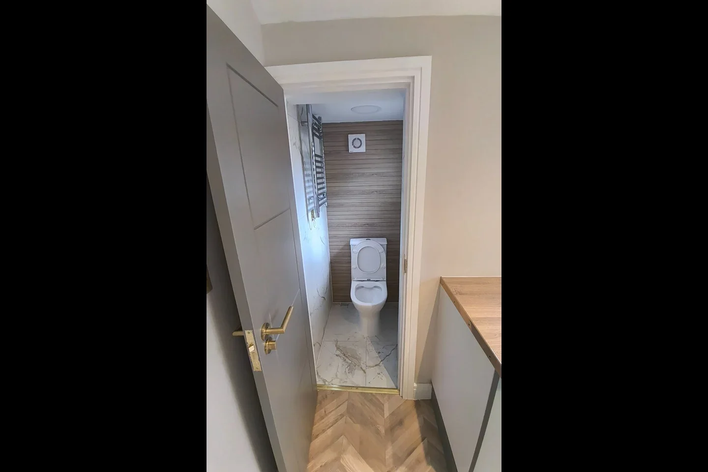 House Chase Side in Greater London
