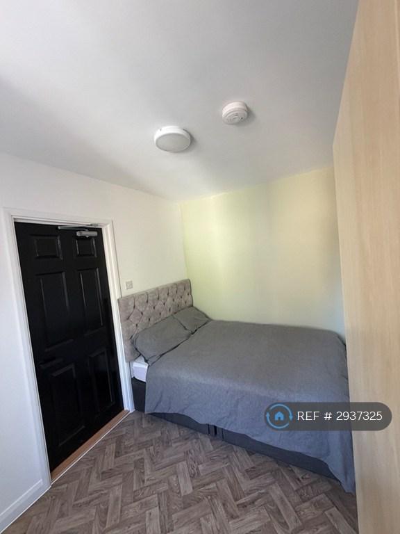 Room Shelley Road in Chelmsford