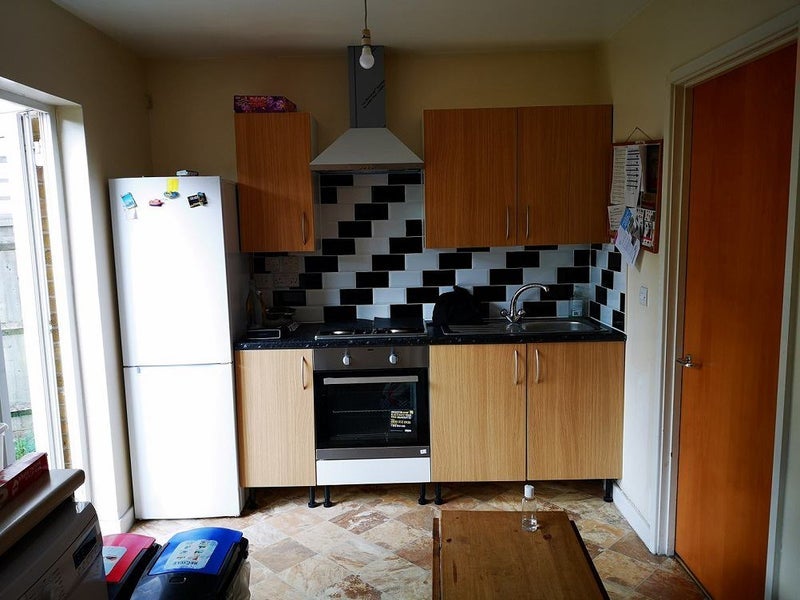 House Burcher Gale Grove in Greater London