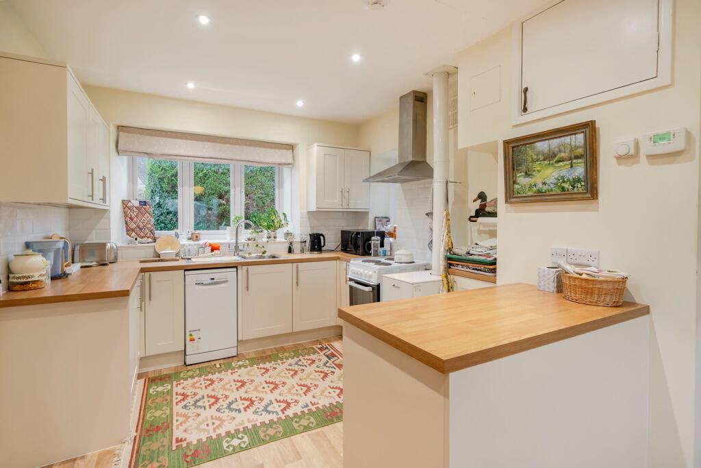 House Ledwell Road in West Oxfordshire