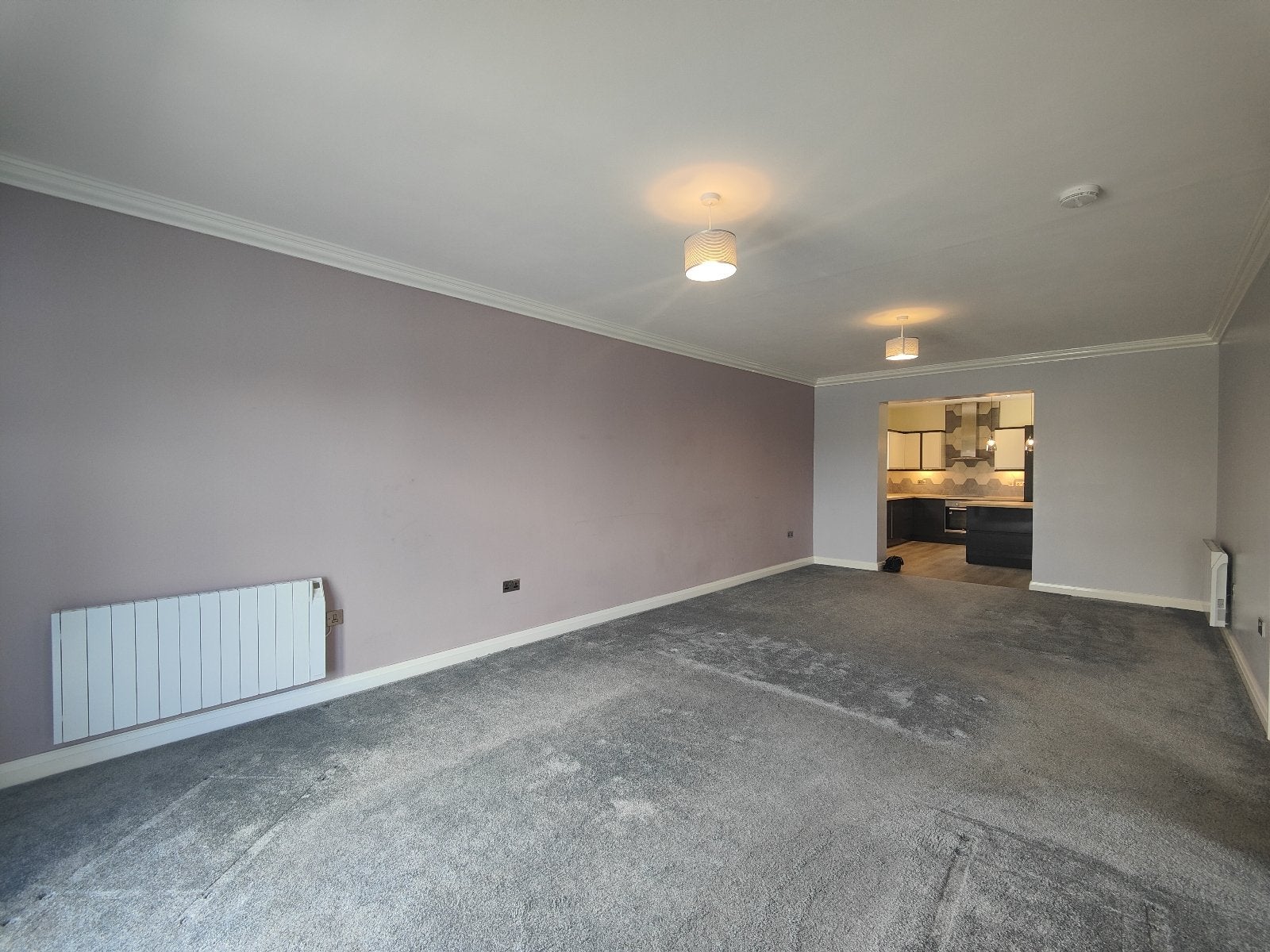 Flat Greenfield Crescent in Kirklees