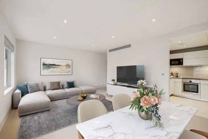 Flat Sloane Court West in Greater London