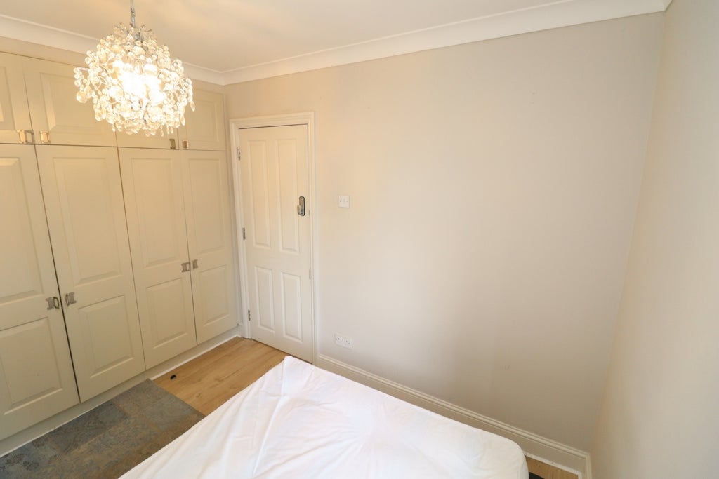 Room Globe Road in Greater London
