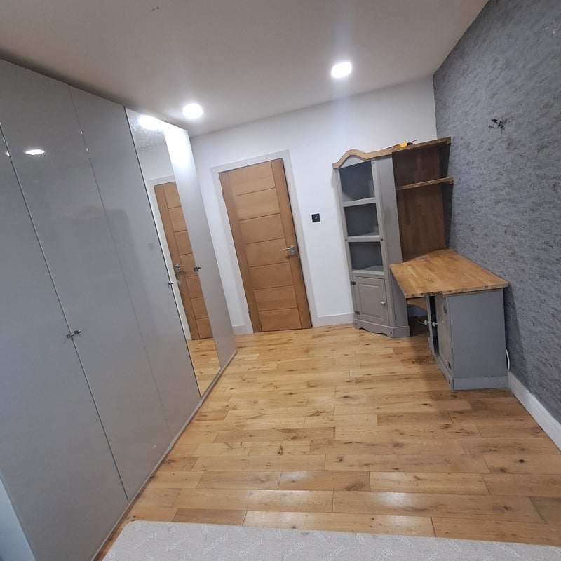 Room Waddington Close in Greater London
