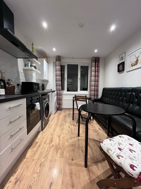 Room Balloch Road in Balloch