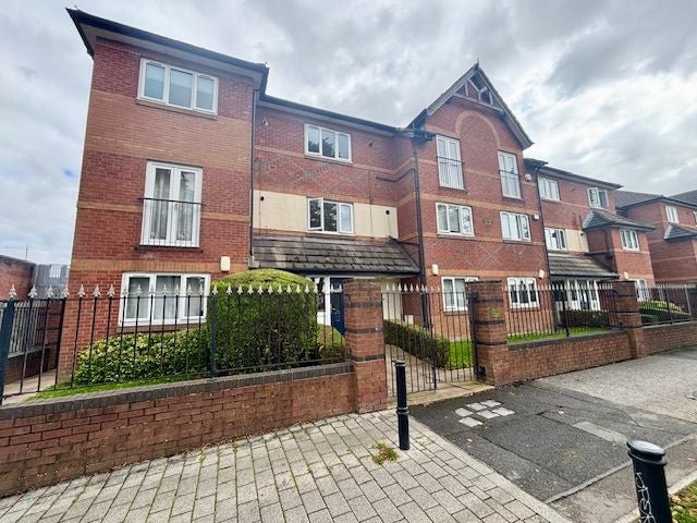 Flat Ardenfield Drive in Manchester