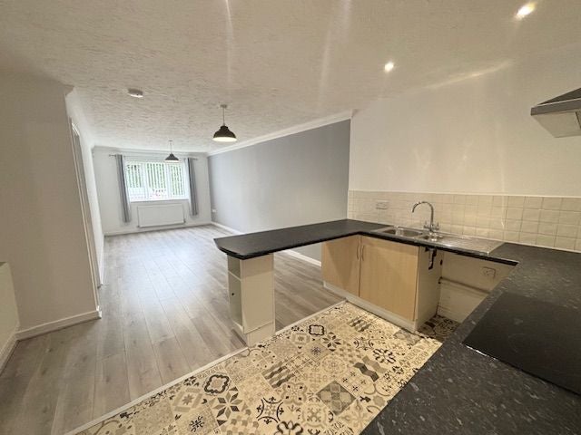 Flat Ardenfield Drive in Manchester