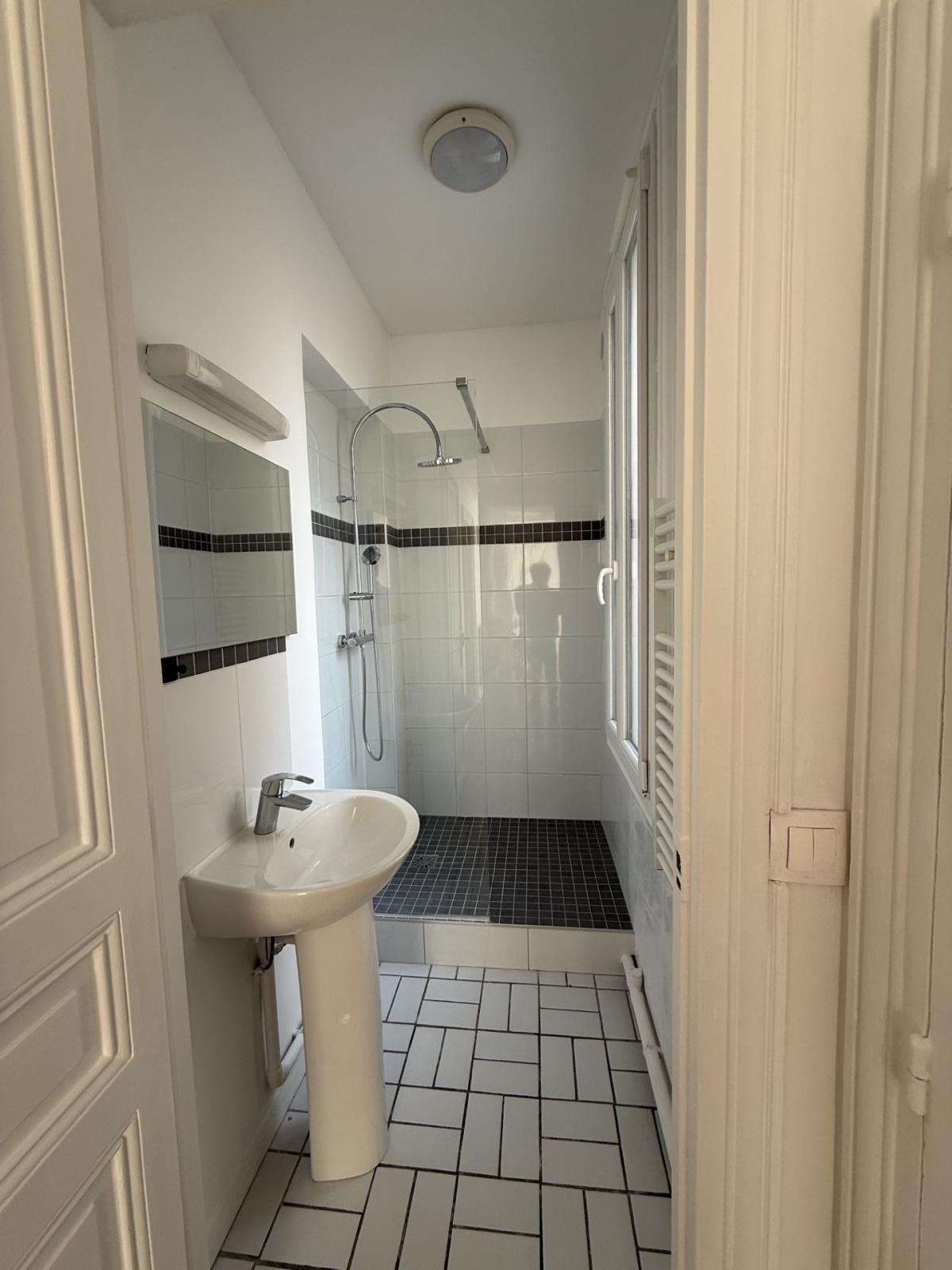 Appartement Rue Saint-Charles à Paris