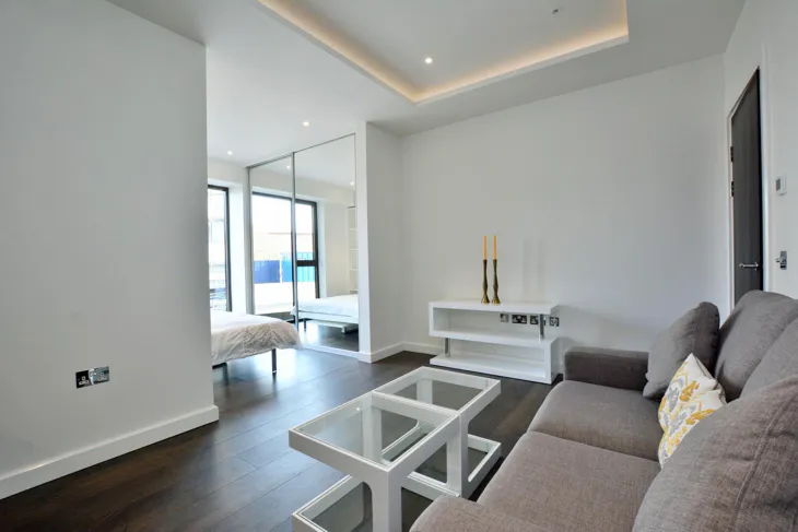 Flat Swiss Terrace in Greater London