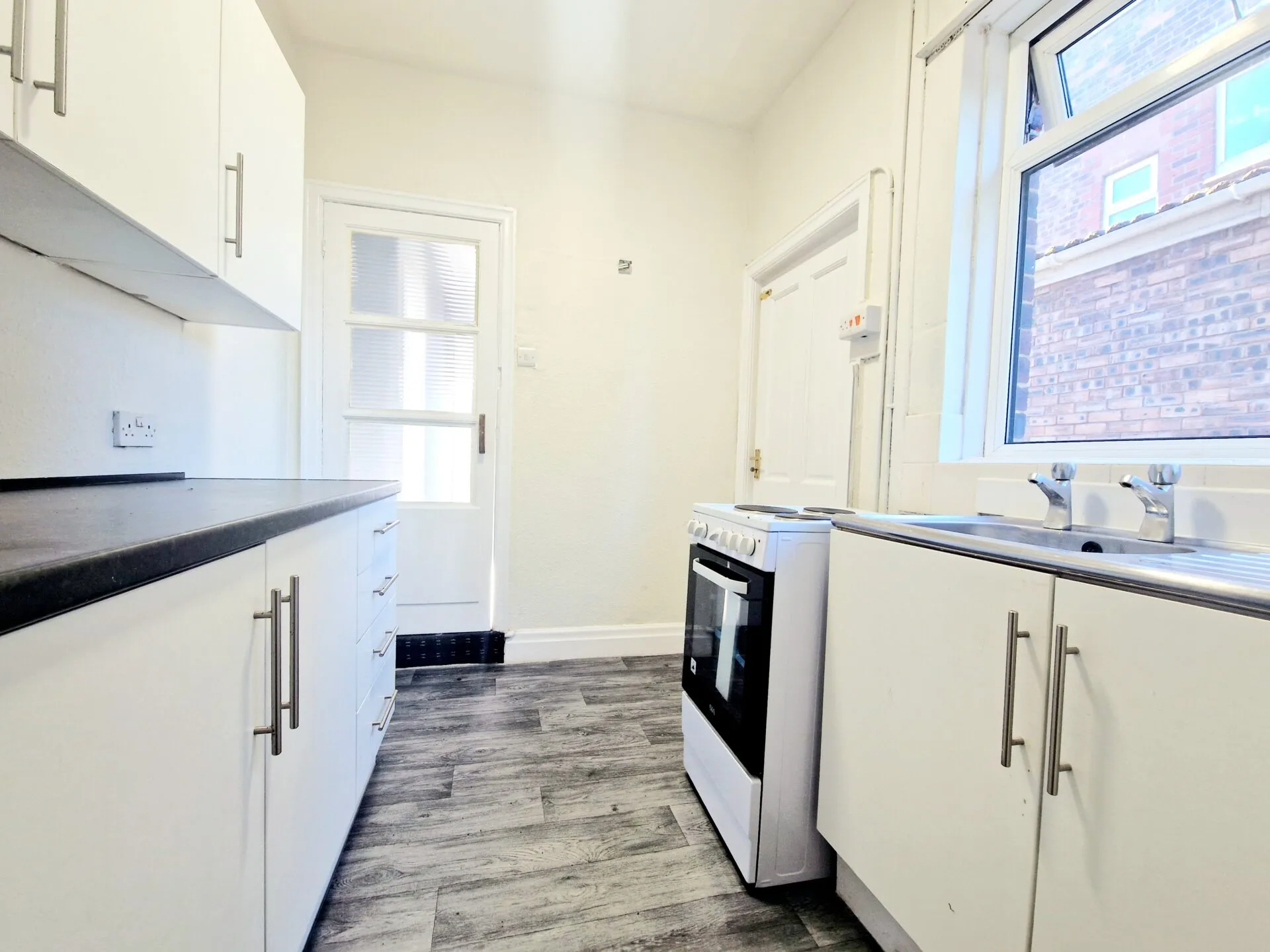 Flat Walker Avenue in Prestwich