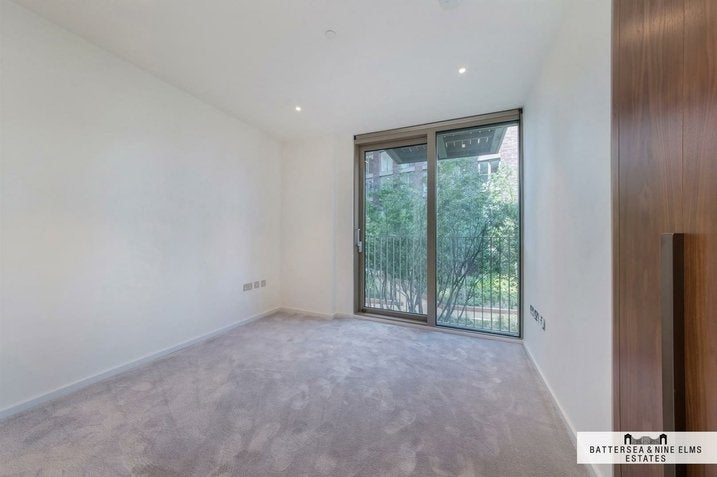 Flat New Union Square in Greater London