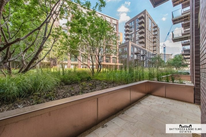 Flat New Union Square in Greater London