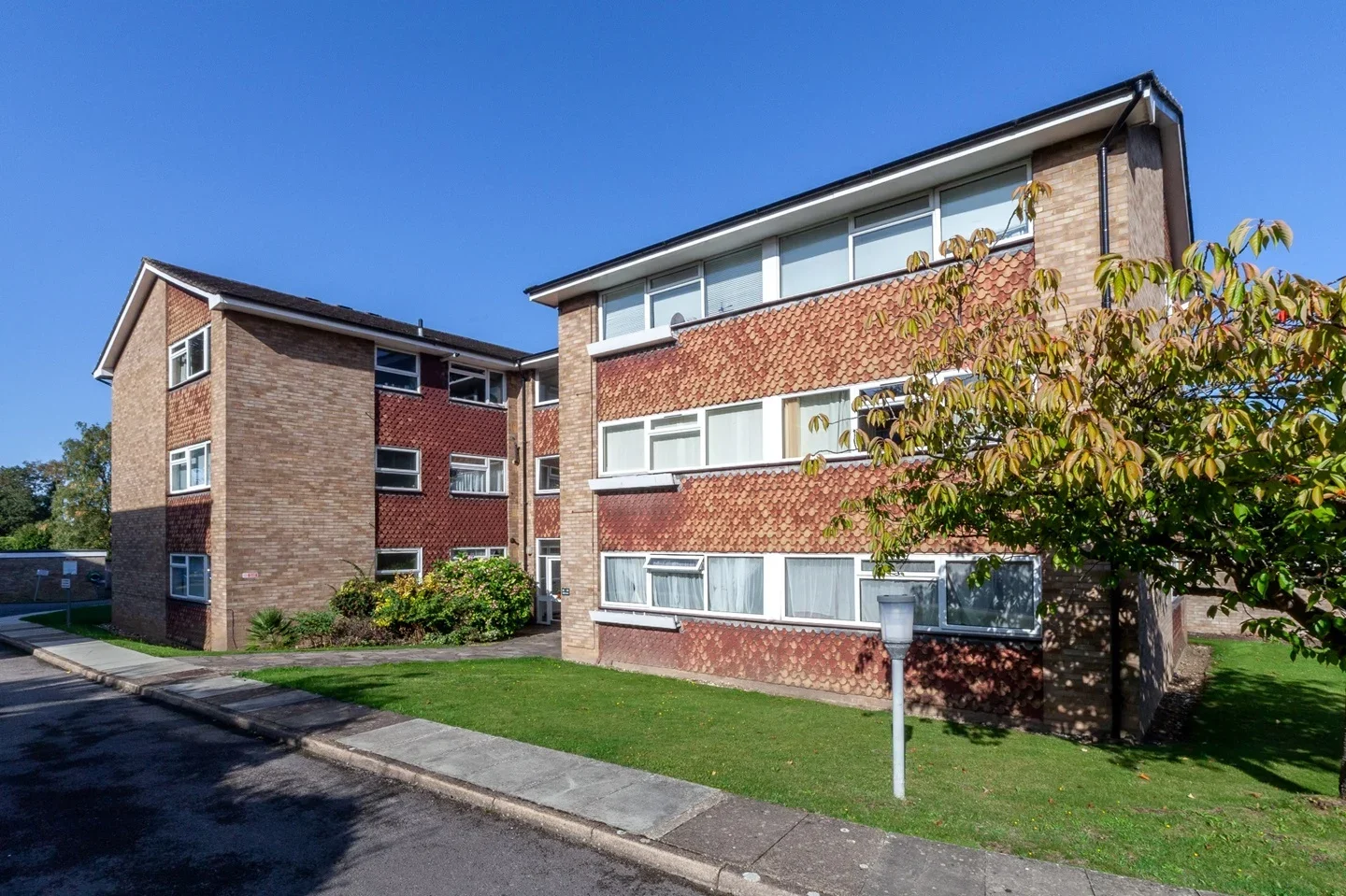 Flat Christchurch Park in Greater London