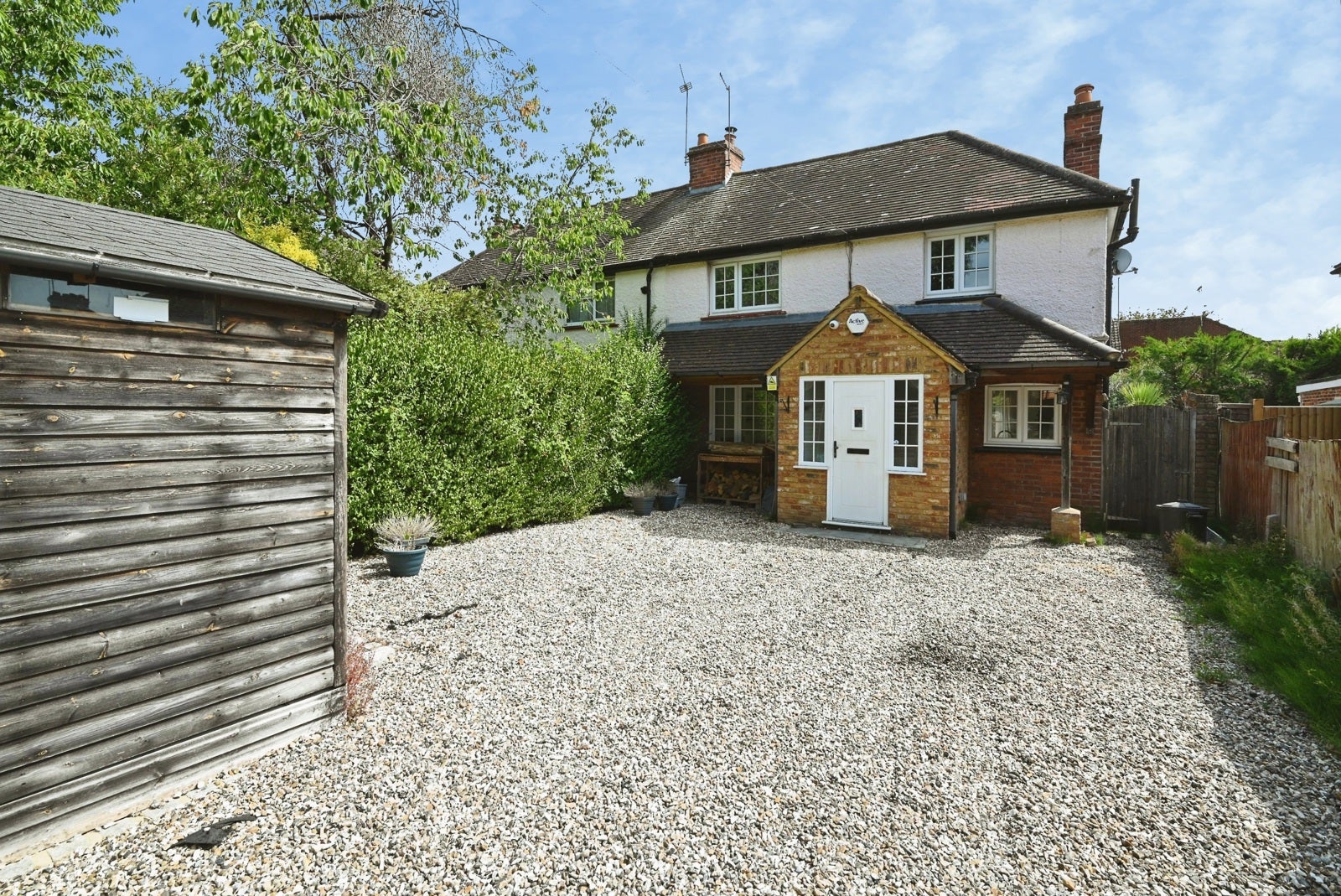 House Bramshill Close in Arborfield Green