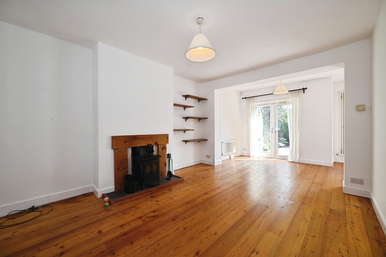 House Bramshill Close in Arborfield Green