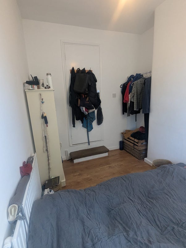 Room Conway Road in Greater London