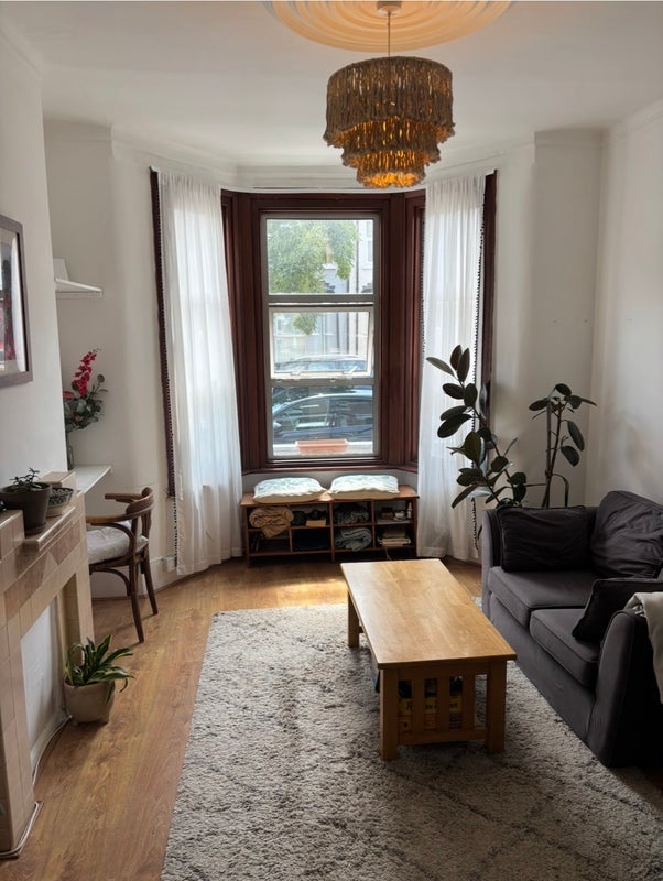 Room Conway Road in Greater London