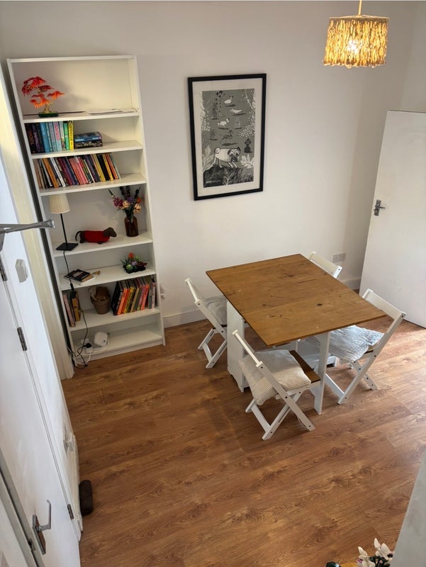 Room Conway Road in Greater London