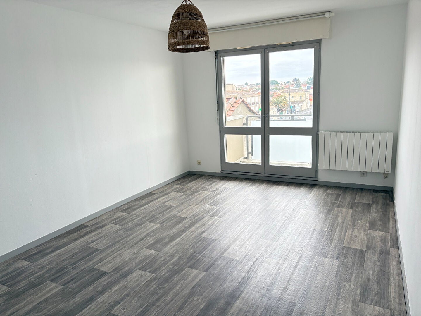 Appartement Avenue d'Arès à Bordeaux