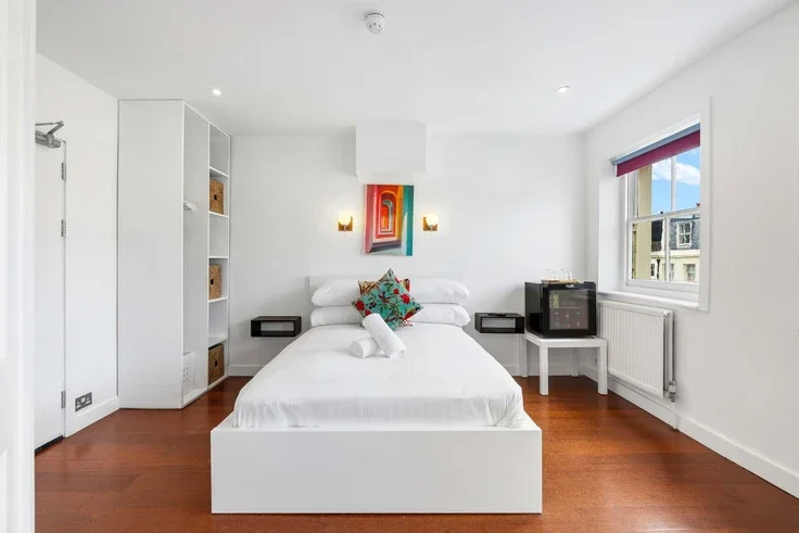 Room Oriental Place in Brighton