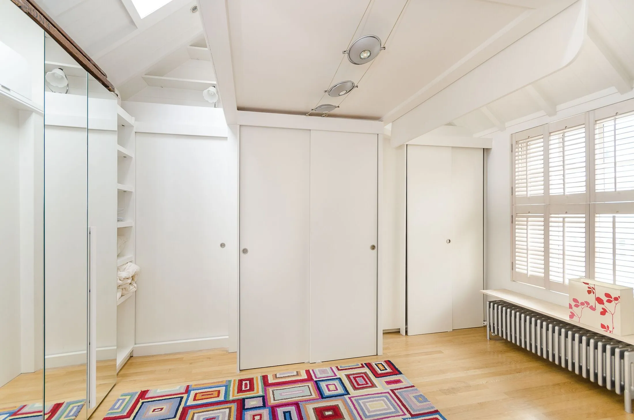 House Ansdell Terrace in Greater London