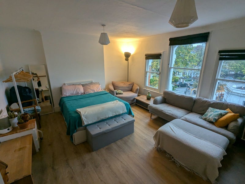 Room Mercers Mews in Greater London