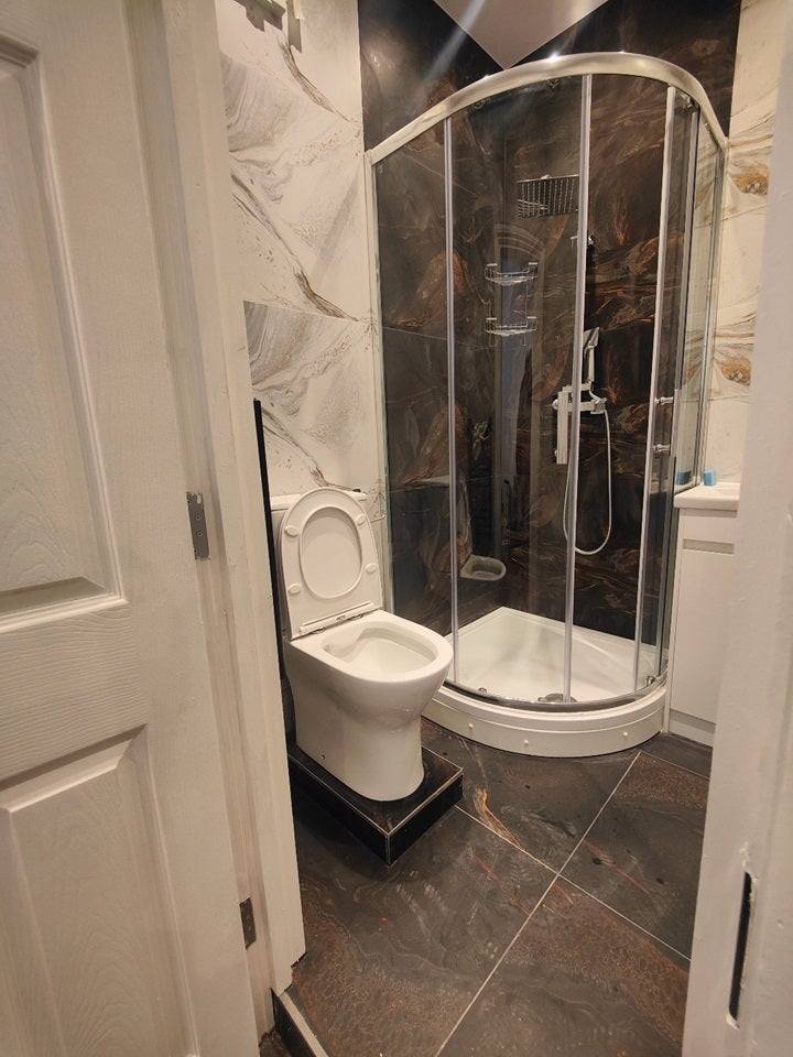 Flat Mayfair Avenue in Greater London