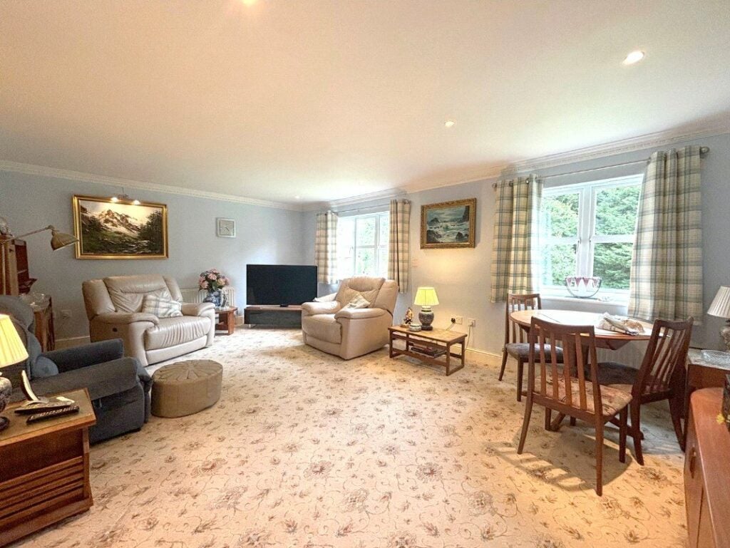 Flat Ham's Corner in Basingstoke and Deane