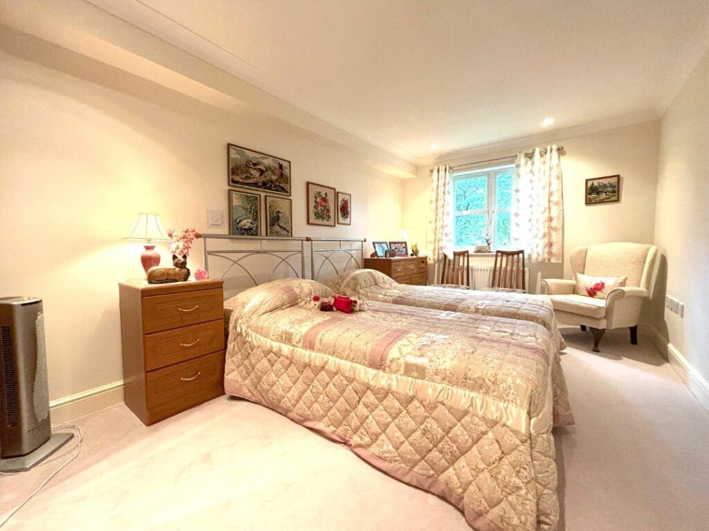 Flat Ham's Corner in Basingstoke and Deane