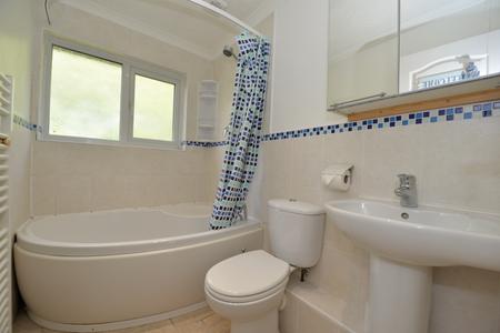 Flat Charnwood Crescent in Chandler's Ford