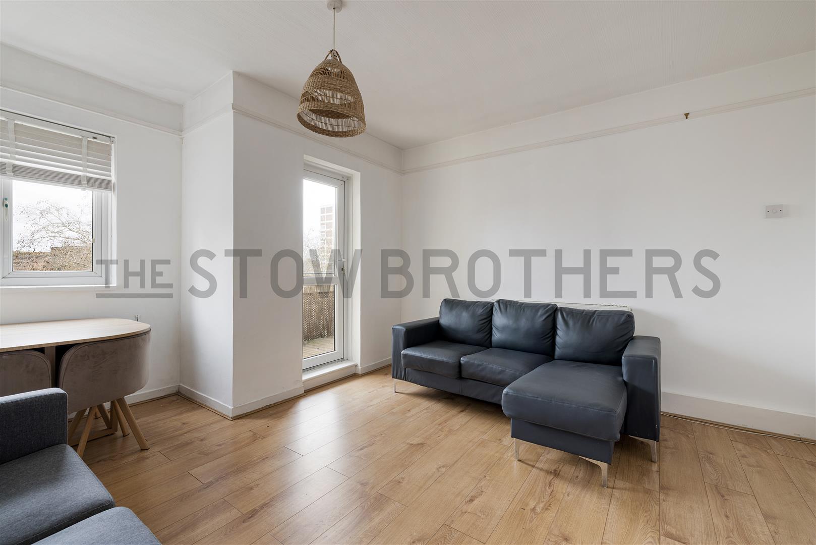 Flat Loddiges Road in Greater London