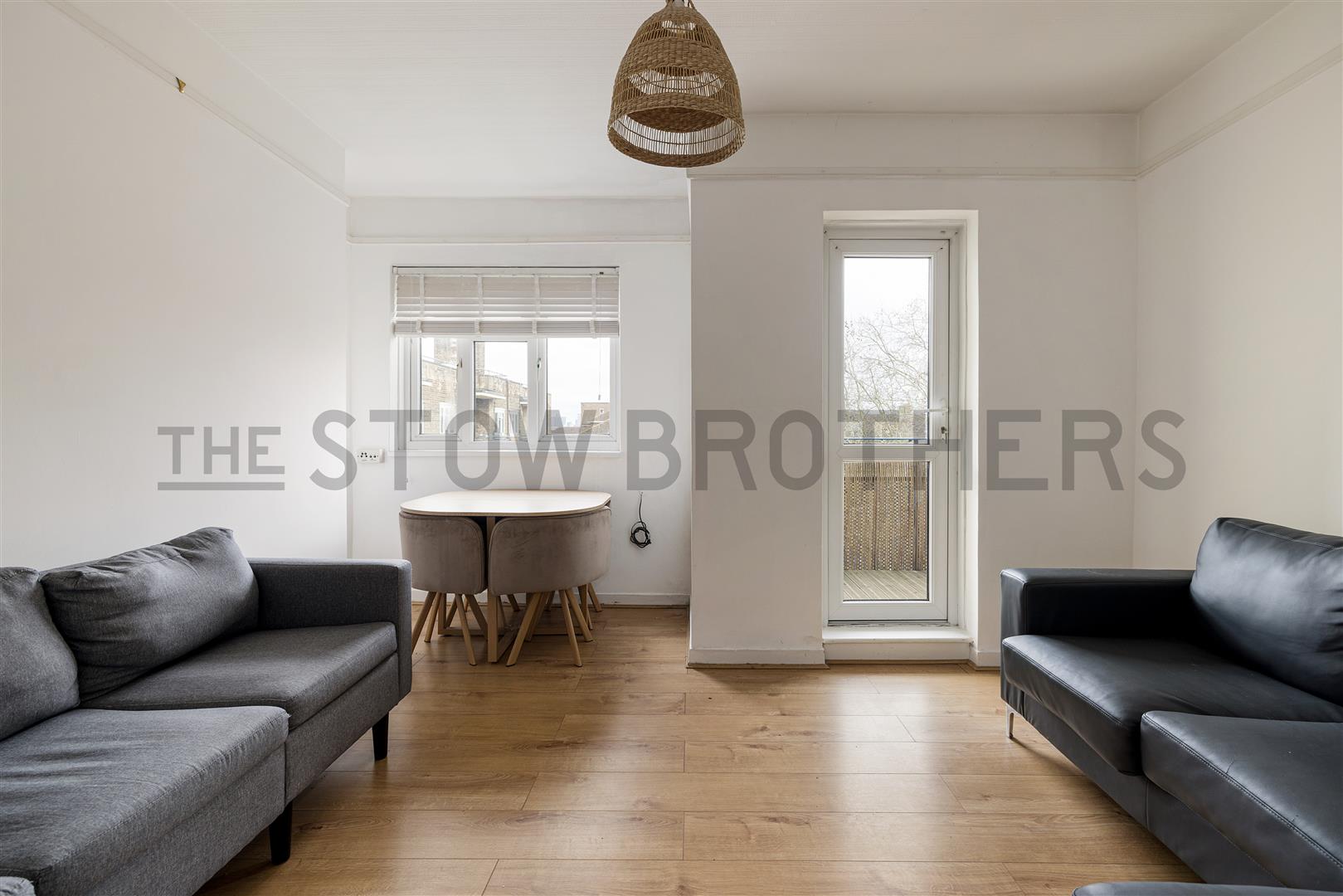 Flat Loddiges Road in Greater London