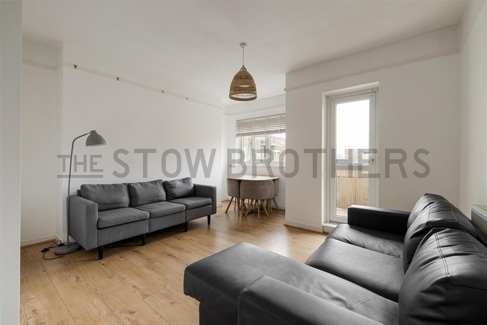 Flat Loddiges Road in Greater London