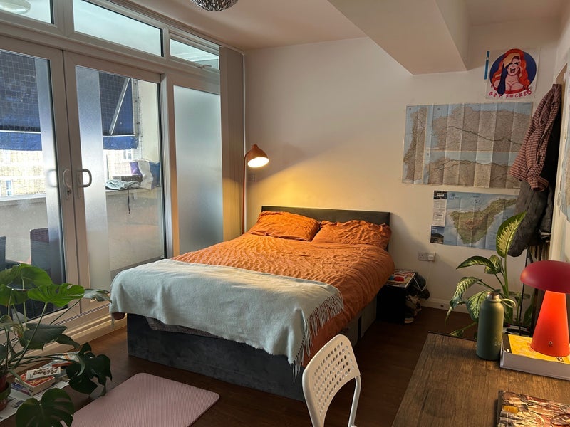 Room Lewisham High Street in Greater London