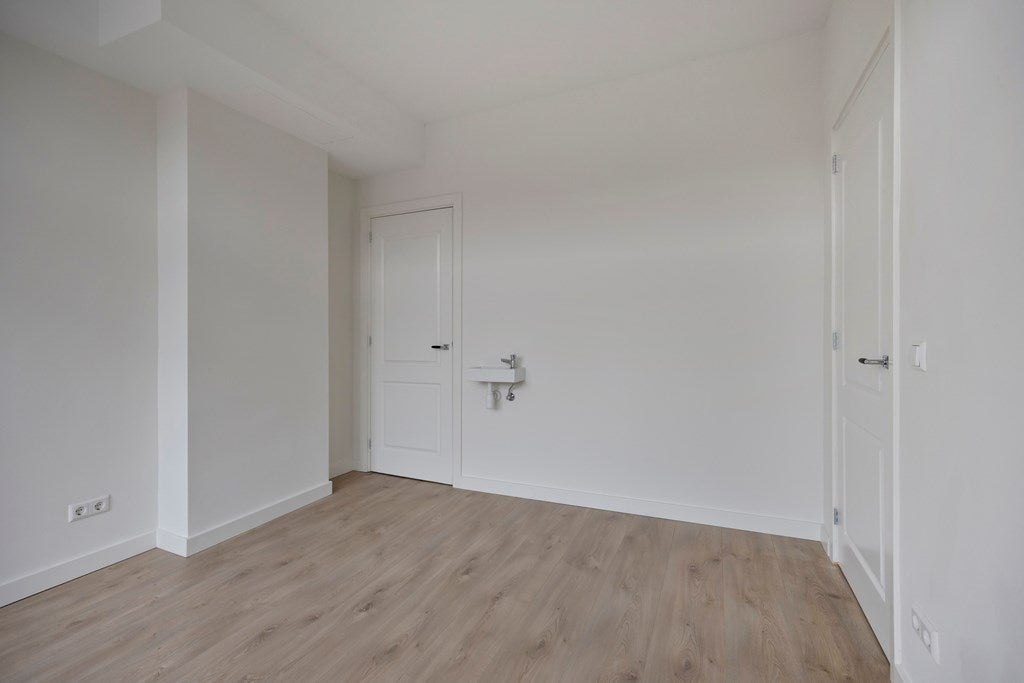 Appartement te huur: Lange Hilleweg 209B-01, Rotterdam