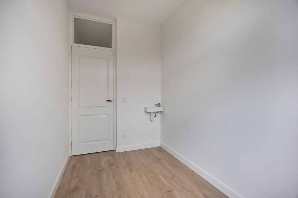 Appartement te huur: Lange Hilleweg 209B-01, Rotterdam