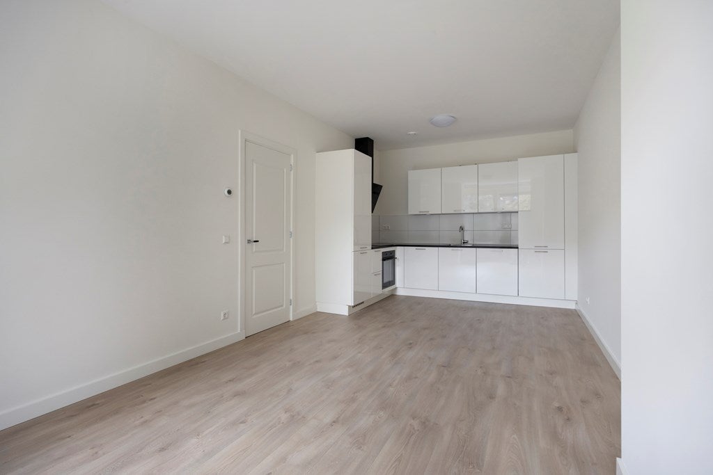 Appartement te huur: Lange Hilleweg 209B-01, Rotterdam