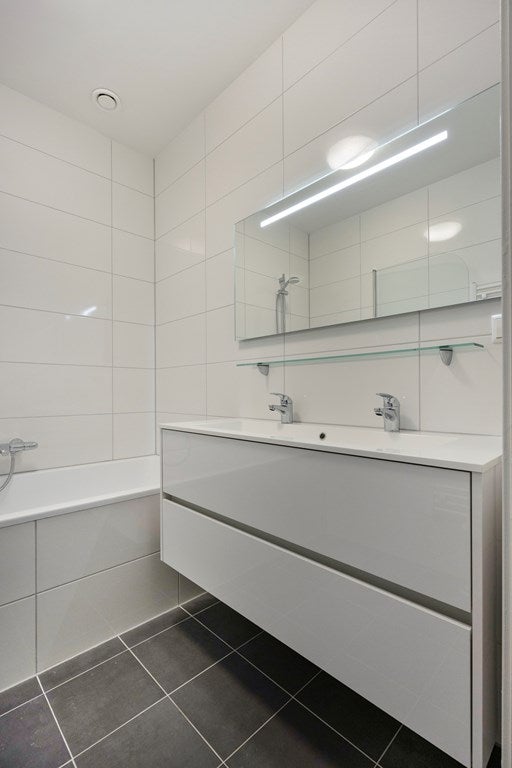 Appartement te huur: Lange Hilleweg 209B-01, Rotterdam