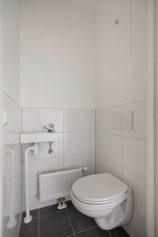 Appartement te huur: Lange Hilleweg 209B-01, Rotterdam