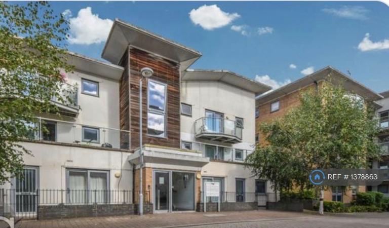 Flat Caelum Drive in Colchester