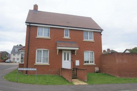 House Zouch Farm Road in Tidworth