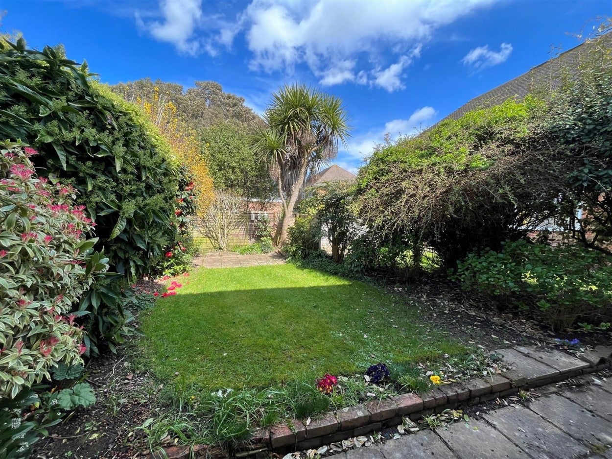 Flat Furzedown in Arun